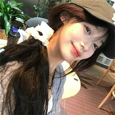 不再托腮遐思