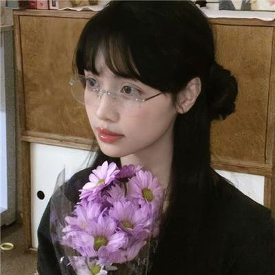 高墙之内的理发室
